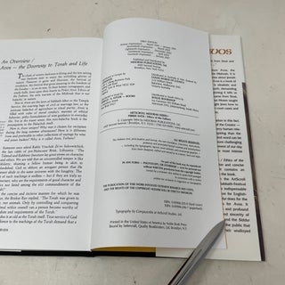 Ethics of the Fathers: Pirkei Avos (English and Hebrew Edition)
