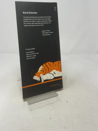 ANIMAL EXTINCTIONS PB (National Zoological Park Symposia for the Public)